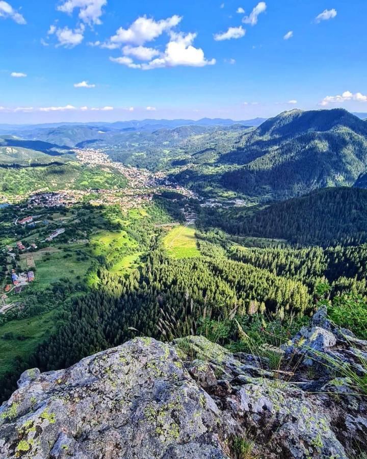 "Моето Любимо Място", Смолянски Езера - "My Favorite Place", Smolyan Lakes 외부 사진