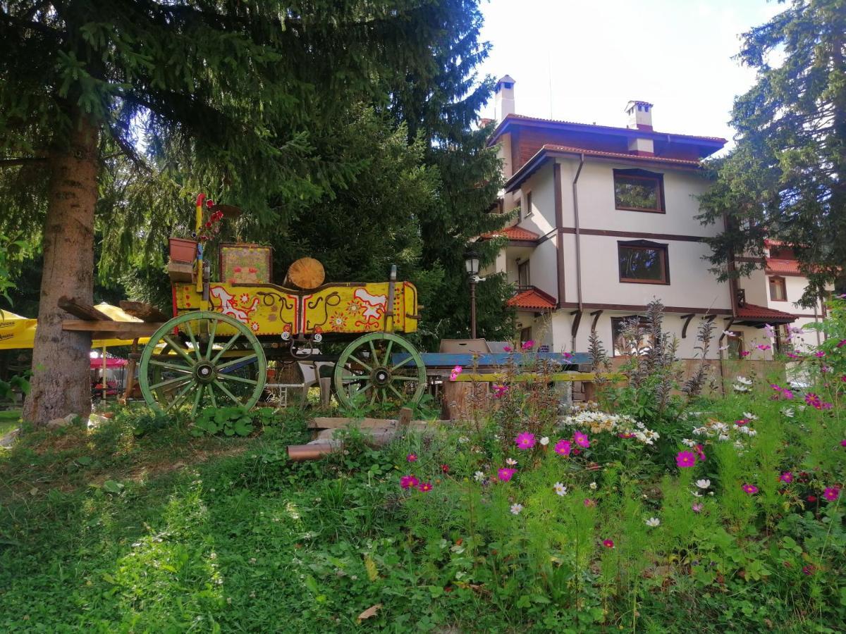"Моето Любимо Място", Смолянски Езера - "My Favorite Place", Smolyan Lakes 외부 사진